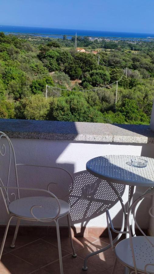 Casa L'Ulivariu Affittacamere San Teodoro  Extérieur photo