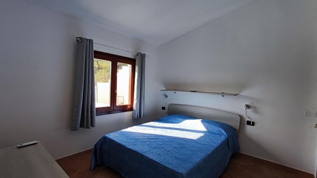 Casa L'Ulivariu Affittacamere San Teodoro  Extérieur photo