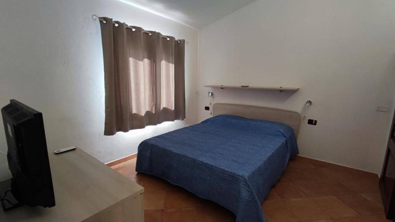 Casa L'Ulivariu Affittacamere San Teodoro  Extérieur photo