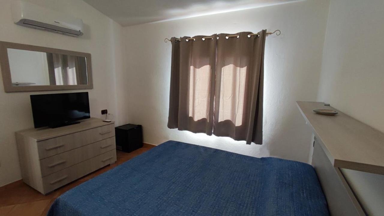 Casa L'Ulivariu Affittacamere San Teodoro  Extérieur photo